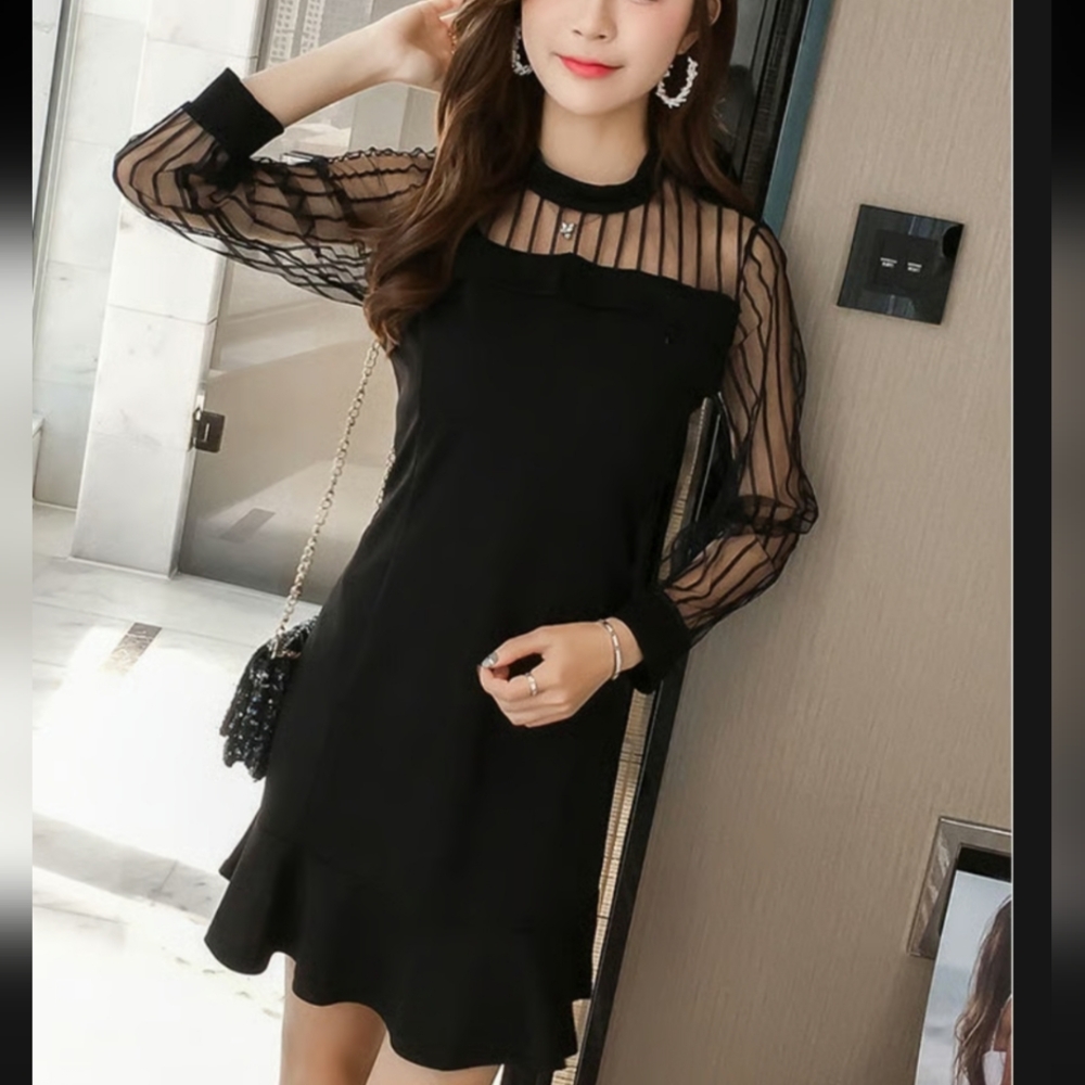 (NWT) Elegant Black Sheer Sleeve Maternal/Nursing Dress